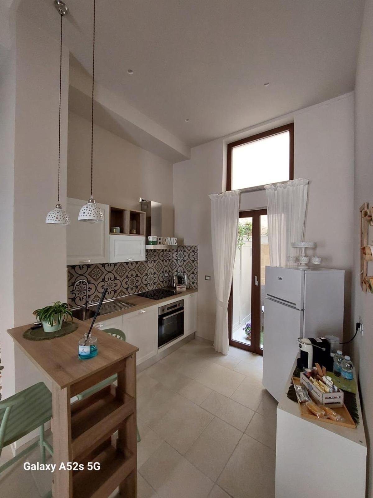 Happynesshouse_Locazione Turistica Apartment Trani Luaran gambar