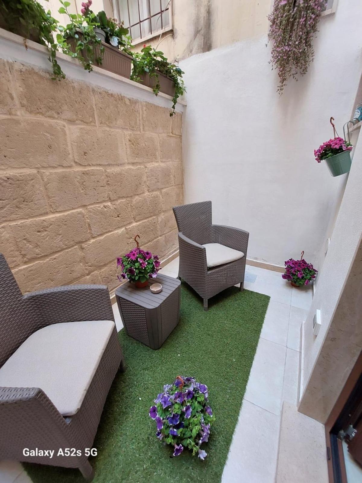 Happynesshouse_Locazione Turistica Apartment Trani Luaran gambar