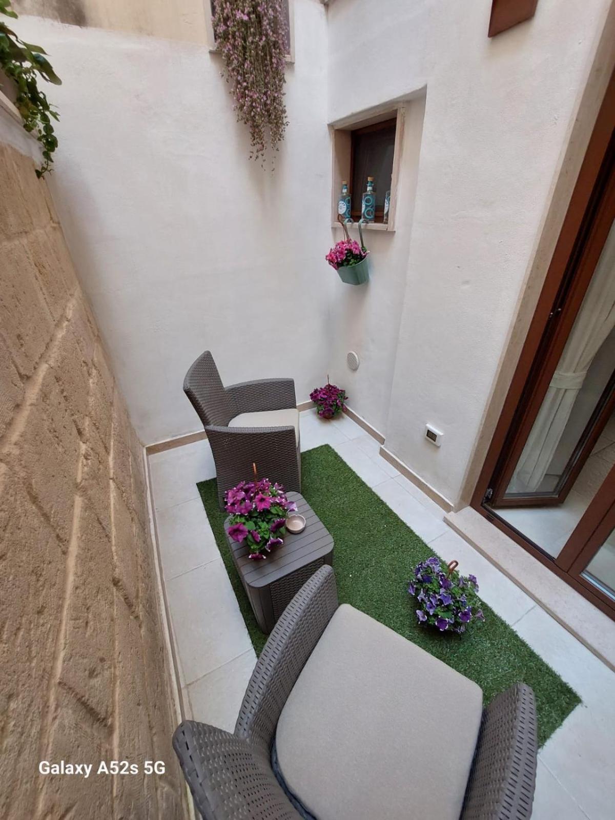 Happynesshouse_Locazione Turistica Apartment Trani Luaran gambar